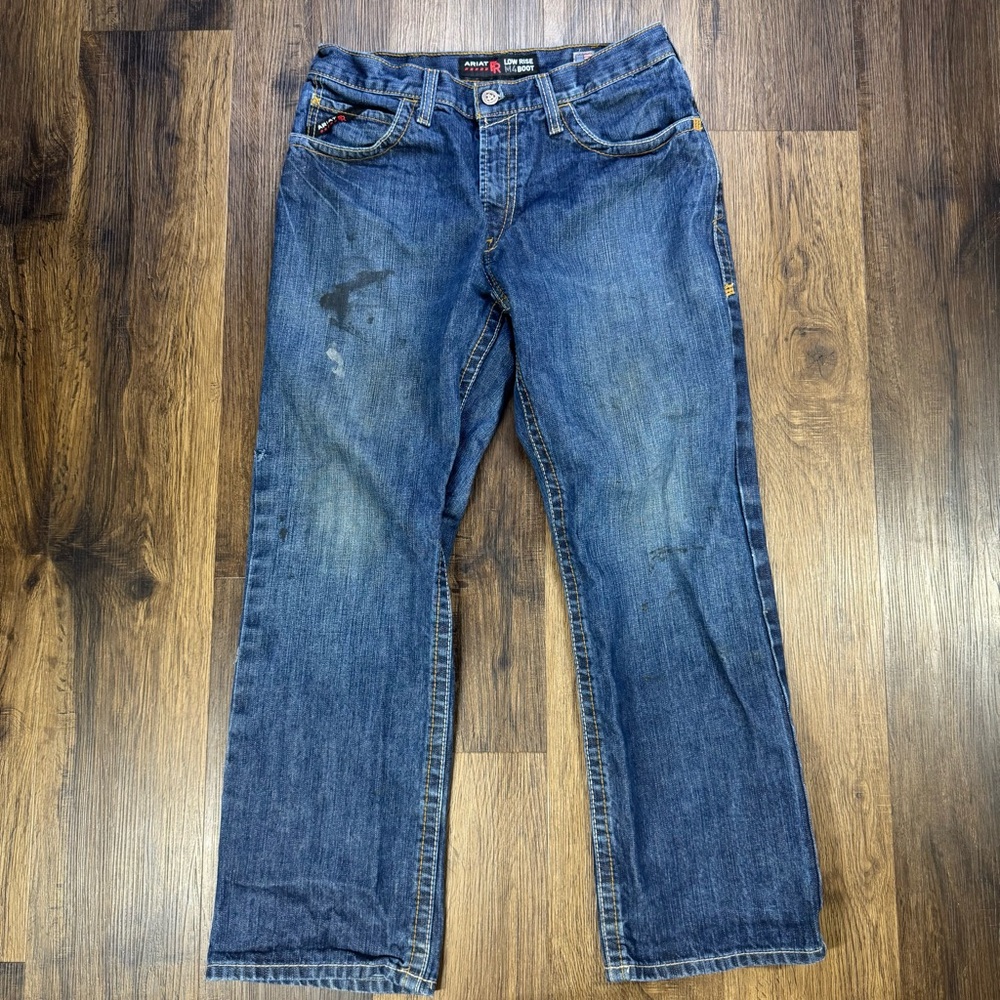 Ariat FR M4 Jeans Mens 33X30 Low Rise Boot Cut Cat 2 Blue Stained (LOOK AT PICS)